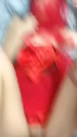 【极品淫妻 ️性爱淫乱】蜜桃臀超淫妻『青青』女神乱操 ️黑丝皮衣机车女孩乱入 喜欢翘臀后入猛操 截图9