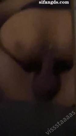 顶级约炮大神【Vissstaaaas】多位母狗露脸爆操，不穿内裤的包臀裙母狗，主动送上门，艳舞开场，掀起裙子直接干 截图5