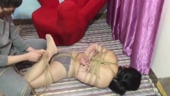 『我家妞妞内涵视频』 调教大奶肥臀轻熟女绳艺捆绑吃鸡啪啪 截图12