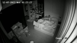 破解家庭摄像头偷拍豪宅夫妻性欲强 ️第二发-出差回来狂抽猛送3天 截图3