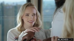 [Blacked] (Lexi Lore, Athena Fleurs) Tiny Lexi and Blonde Bestie Get Railed XXX (2026) (1080p HEVC) [GhostFreakXX] 截图3