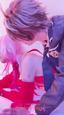 【超美高端 ️罕见露脸露点】极品CosPlay爆机少女【喵小吉】六月新作《罪恶王冠》首次唯美情侣双打 高清1080P原版 (6) 截图14