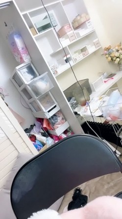 小骚骚 真淫荡 【06小朋友】貌似带姨妈被操 干出好多血液 截图4