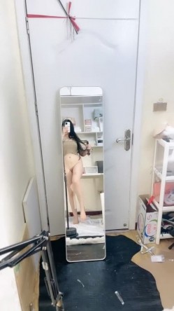 小骚骚 真淫荡 【06小朋友】貌似带姨妈被操 干出好多血液 截图8