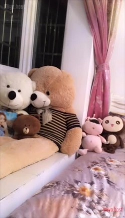 年龄看着不大萌妹,学生制服,身材极佳微胖,有点小肉肉的,小茓肥美 截图8