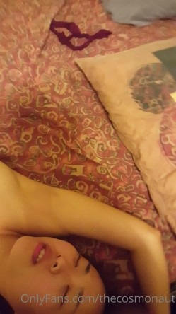 华裔OFs百大网黄,牧洋犬monaut找个老黑男友,20cm黑长直大屌直插花心 截图1