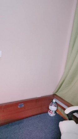 妖艳新人妹子全裸自慰化浓妆道具自慰白虎穴，小穴干净诱人 截图4