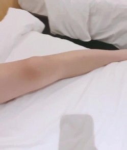 推特约炮博主【YuWangManShen 】高价SVIP群收费900，私拍模特学生妹 截图2