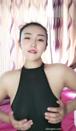 【熟女控】 蜜儿桃 ，性感御姐，一字腿极致诱惑的臀部，‘别着急嘛。你想要会给你的’，跳蛋自慰，淫语诱惑，太熟啦！ 截图2