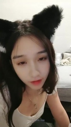 极品高颜冷艳御姐，反差小妈感女主播「金刚护撸娃」「小奶猫」激情淫语撩骚，和姐妹下海大秀，互舔互口假鸡巴互插 截图13