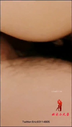 高端私密夫妻交换淫妻俱乐部内部分享视图作品 绿帽母狗调教群P大尺度无底线以淫为乐 截图5