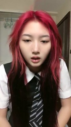 校花！成都KTV公主下海！【破处】，貌美如花的重庆妹子，尺度升级，各种掰穴 截图1