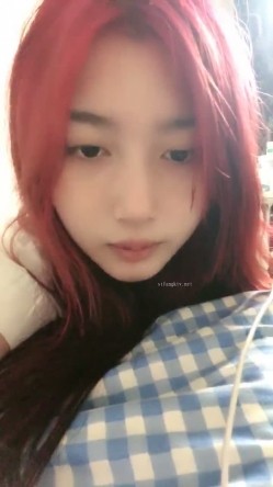 校花！成都KTV公主下海！【破处】，貌美如花的重庆妹子，尺度升级，各种掰穴 截图7