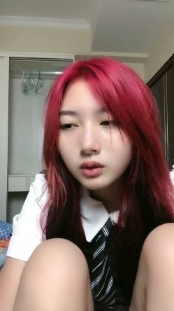 校花！成都KTV公主下海！【破处】，貌美如花的重庆妹子，尺度升级，各种掰穴 截图13