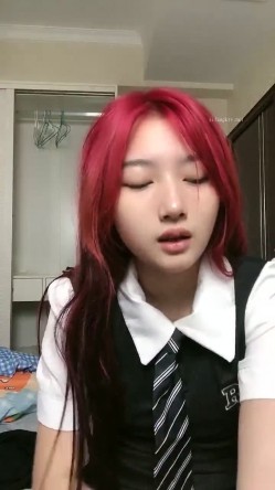 校花！成都KTV公主下海！【破处】，貌美如花的重庆妹子，尺度升级，各种掰穴 截图16