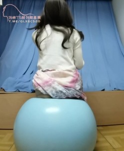 瑶瑶奶昔绿 国产人气御姐系TS，又名芋泥波波奶茶，攻守兼备喜好多人运动 截图3
