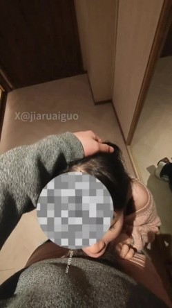 百人斩泡良大神，【苏北第一深情】，22年操的01年小母狗，广州超级富婆，很骚很容易尿床 截图11
