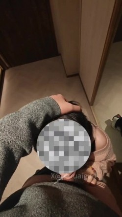 百人斩泡良大神，【苏北第一深情】，22年操的01年小母狗，广州超级富婆，很骚很容易尿床 截图13