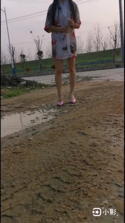 万人求购，推特反差婊，顶级绿帽骚妻【嫂子爱露出】一女战多男，群P大乱交，捆绑调教野战 截图1
