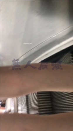 作死CD大神无人后继电梯楼梯尾随跟踪广角撩裙偸拍多位小姐姐裙底发现迷你裙无内骚女太牛逼了 截图13