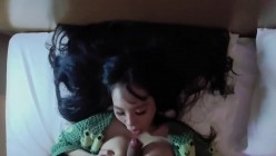 巨乳美女 身材超丰满 乳交吃鸡 上位骑乘无套猛插 被大洋吊操的大奶子乱飞超享受 最后口爆吃精 截图2