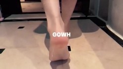 顶级老牌泡良大神「DR.CHEN」「GWQH」付费资源 专约女网黄包括阿朱，调教女大舔脚肛交毒龙喝尿三小时 截图6