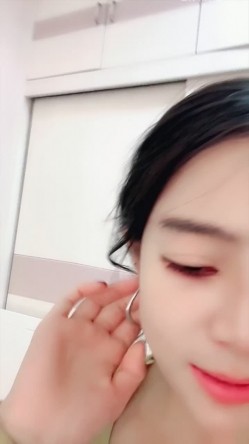 电臀爆菊骚妇【夜场女孩】气质姐姐热门骚曲裸舞诱惑~狐尾插菊花道具狂插喷水 截图2