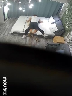 新流出乐橙酒店学生炮房偷拍几对男女啪啪呻吟刺激 截图2