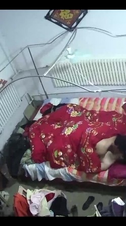 最新精选整理稀缺黑客破解家庭摄像头偷拍 多对夫妻居家爱爱性福生活 截图6