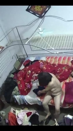 最新精选整理稀缺黑客破解家庭摄像头偷拍 多对夫妻居家爱爱性福生活 截图16