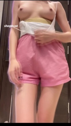 ️顶级反差尤物女神 ️巅峰女神〖海提〗外表有多端庄私下就有多淫荡，外人眼中高冷女神 实际私底下是一只反差骚母狗 截图16