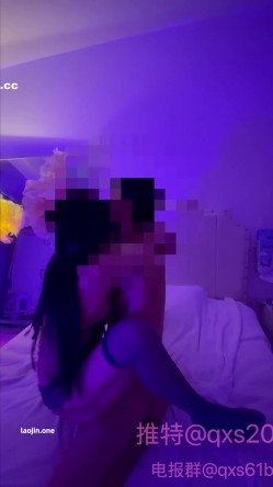 约炮大神【Q先森】双飞两妹子，调教玩操贱母狗，灌肠遛狗丝袜肥臀淫荡御姐 截图16