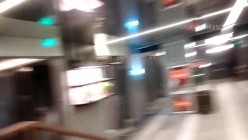 女偷拍客潜入国内某温泉会所~沐浴更衣偷拍学妹浴池戏水一字马 截图15