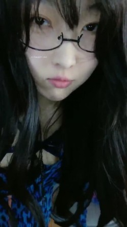 绝世女神来了！【泡芙味的小甜甜】，难得一次，被哪位大哥的重金打动了，用上了自己喜欢的小玩具 截图4