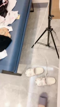 纯欲系天花板！甜美极品少女！无毛小骚逼，手指扣弄小穴，用屌洞口磨蹭，用力抽插一脸享受 截图7