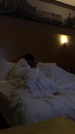 帅哥美女保证物超所值，高颜值帅哥美女，3P多人运动，学生情侣，网红，少妇偷情，各种约炮 截图2