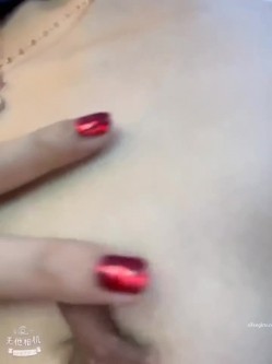 某航空姐身材颜值天花闆～上班服务旅客是女神，下班服务金主是母狗 截图6