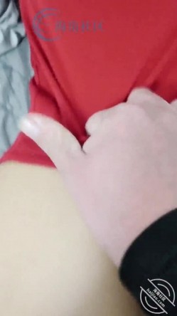 海角社区淫乱大神极品丈母娘 ️趁老婆带孩子出去玩，抓紧艹爽丈母娘爆她后庭对白淫荡 截图11