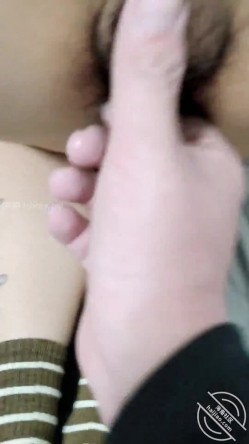 海角社区淫乱大神极品丈母娘 ️趁老婆带孩子出去玩，抓紧艹爽丈母娘爆她后庭对白淫荡 截图12