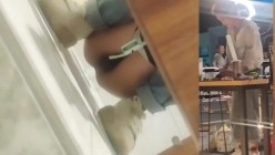 大神潜入路边公厕全景偷拍几位美女 各种极品小黑鲍鱼 截图10