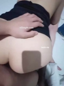 极品骚妻【七愿】，“妹妹被操的好爽啊”，已婚少妇深夜等老公熟睡后出门私会单男 截图13