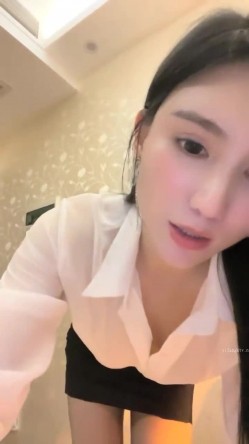 大奶翘臀，【苒同学】，御姐风女神，夹子音密码房~扮演秘书和老师，冲着这张脸也值得一撸 截图3