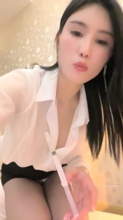 大奶翘臀，【苒同学】，御姐风女神，夹子音密码房~扮演秘书和老师，冲着这张脸也值得一撸 截图8