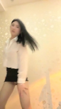 大奶翘臀，【苒同学】，御姐风女神，夹子音密码房~扮演秘书和老师，冲着这张脸也值得一撸 截图16