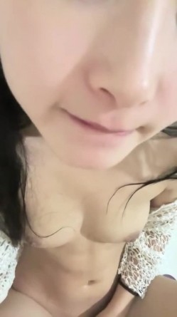 新骚货妹妹！表情淫骚！手指在骚逼上抠挖刺激阴核 截图8