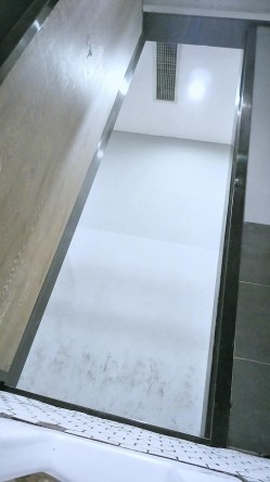 酒吧女厕高清后拍单售精品系列 几个极品闺蜜一起上厕所老板娘的性感大屁股 截图1