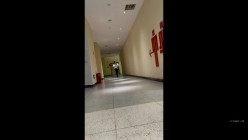 大神一路游走偷拍多位漂亮的小姐姐各种极品美鲍鱼完美展示 截图2
