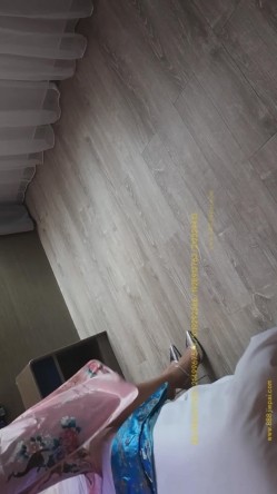 最新破解学院私拍 ️极品高跟长腿车模酒店大尺度私拍换装各种旗袍制服被摄影师咸猪手摸逼丝袜飞机 截图2