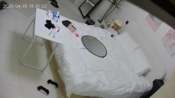酒店偷拍女网红拍jk到包臀的转场视频的拍摄途中被摄影师狂操几次 截图2