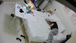 酒店偷拍女网红拍jk到包臀的转场视频的拍摄途中被摄影师狂操几次 截图10